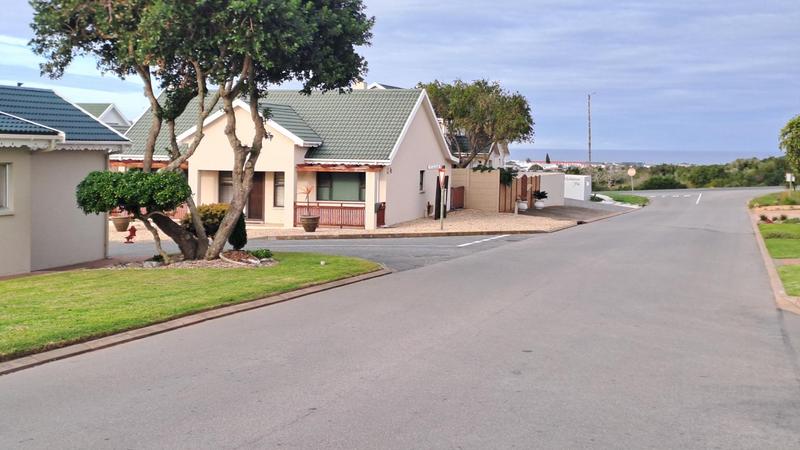 2 Bedroom Property for Sale in Stilbaai Wes Western Cape